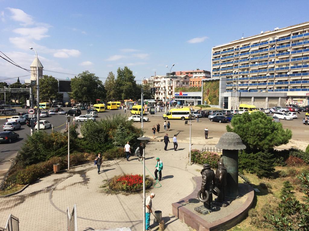 Modern Apartment Avlabari Tbilisi Luaran gambar